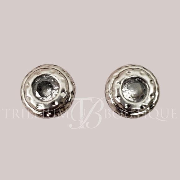 KATE SPADE Bezel CZ Elegant Edge Hammered Round Stud Earrings Clear Silver NWT - Picture 2 of 5